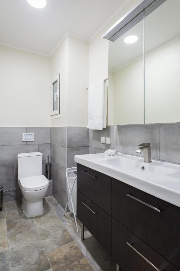 Athena'S Hideaway- Fully Renovated- Absolute Best Location المظهر الخارجي الصورة