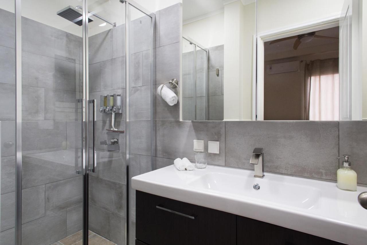 Athena'S Hideaway- Fully Renovated- Absolute Best Location المظهر الخارجي الصورة