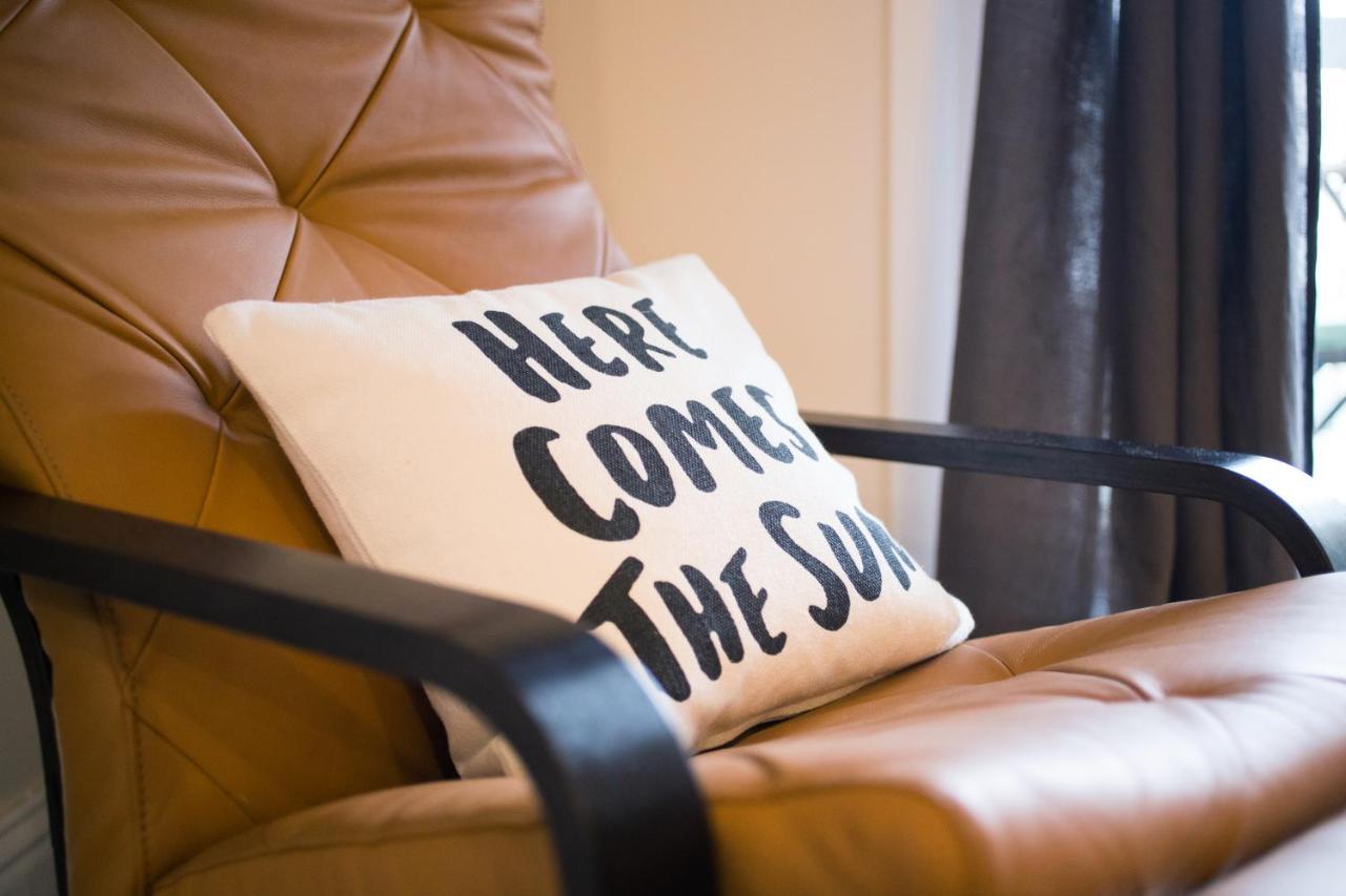 Athena'S Hideaway- Fully Renovated- Absolute Best Location المظهر الخارجي الصورة