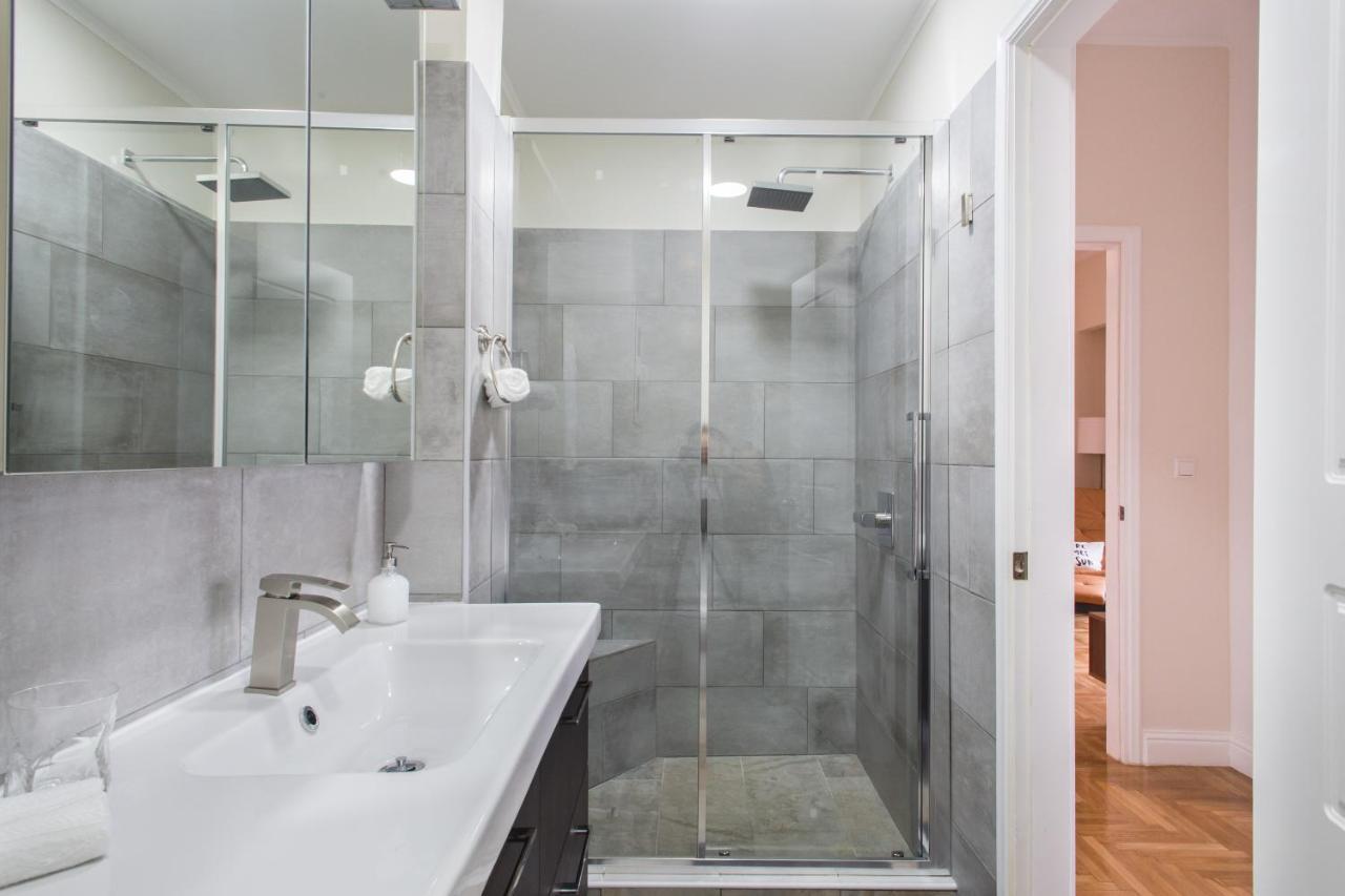Athena'S Hideaway- Fully Renovated- Absolute Best Location المظهر الخارجي الصورة